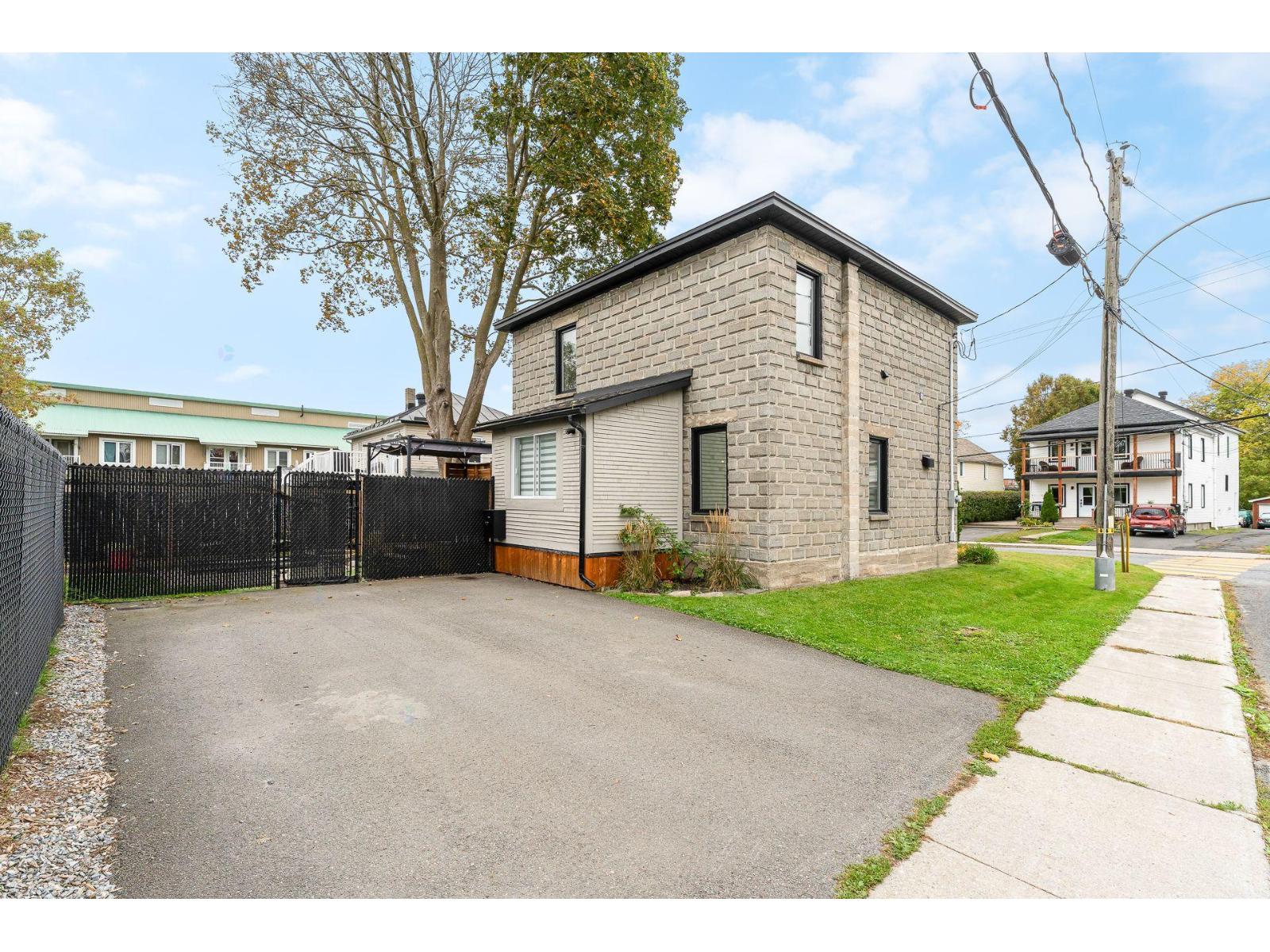 213 Rue D'oxford Property Photo 31