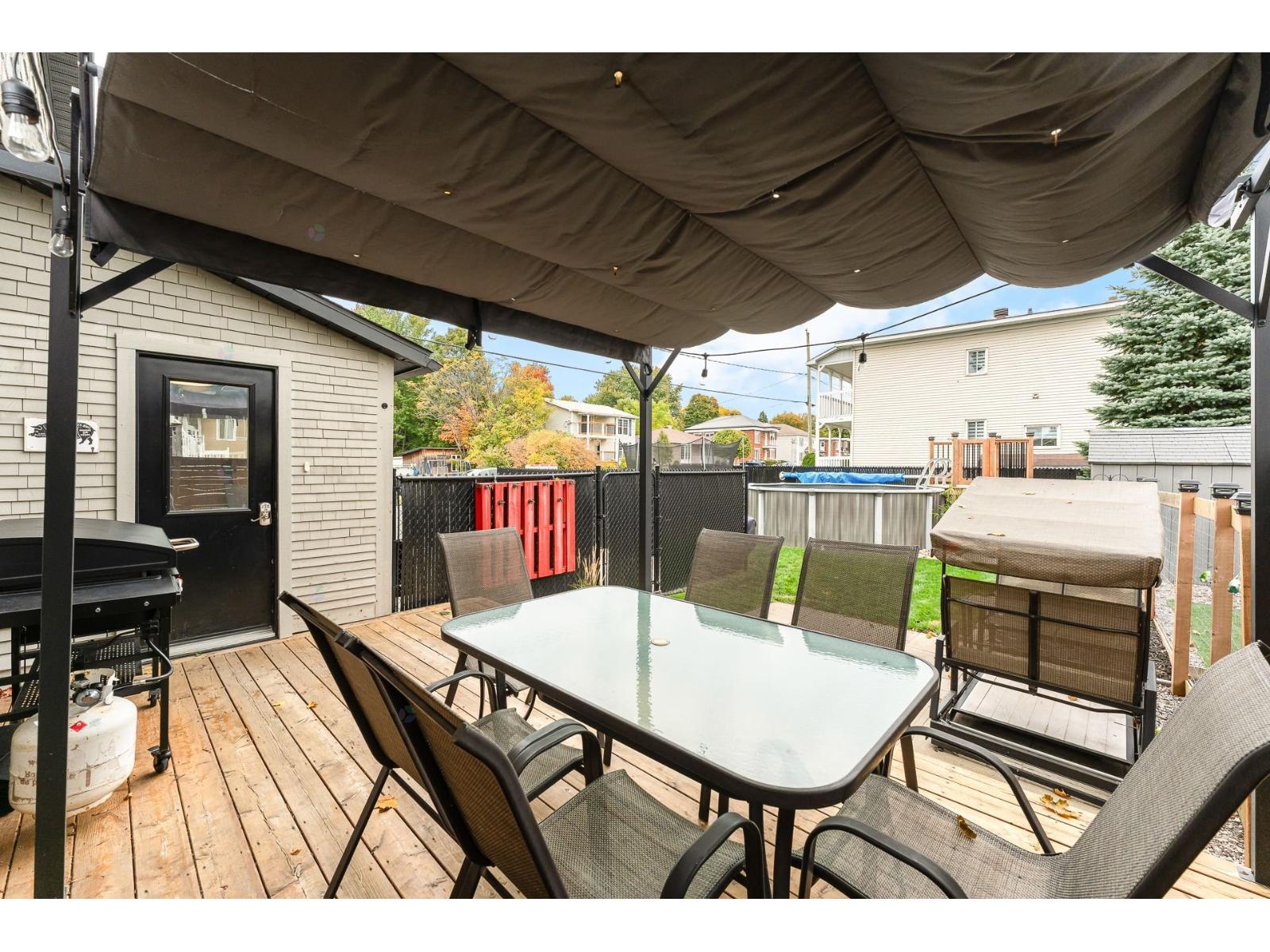 213 Rue D'oxford Property Photo 33