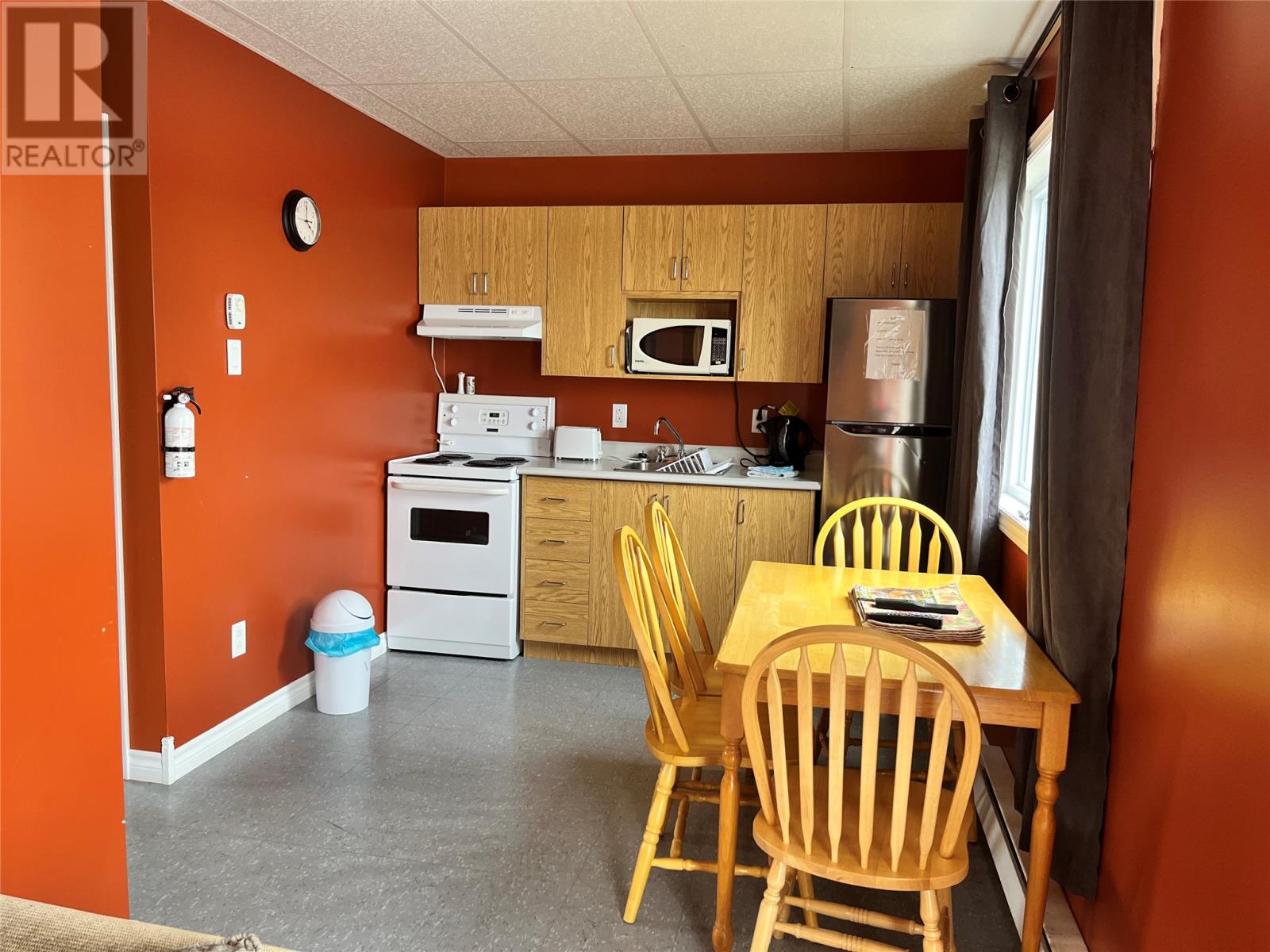 490 A Gillingham Avenue Property Photo 21