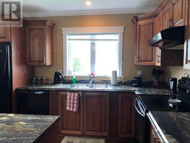 121 Hynes Road Property Photo 9