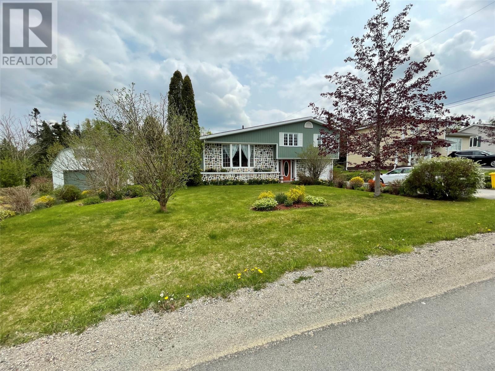 61 Forest Road Property Photo 2