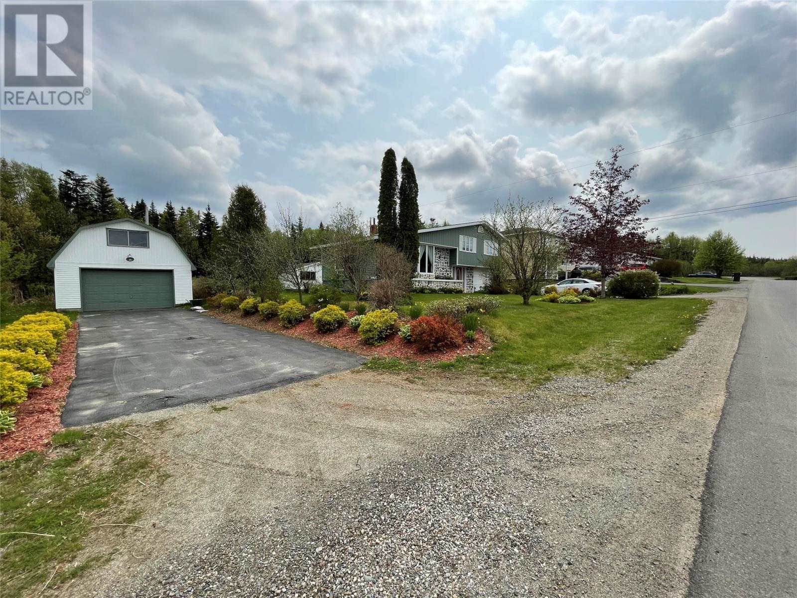 61 Forest Road Property Photo 4