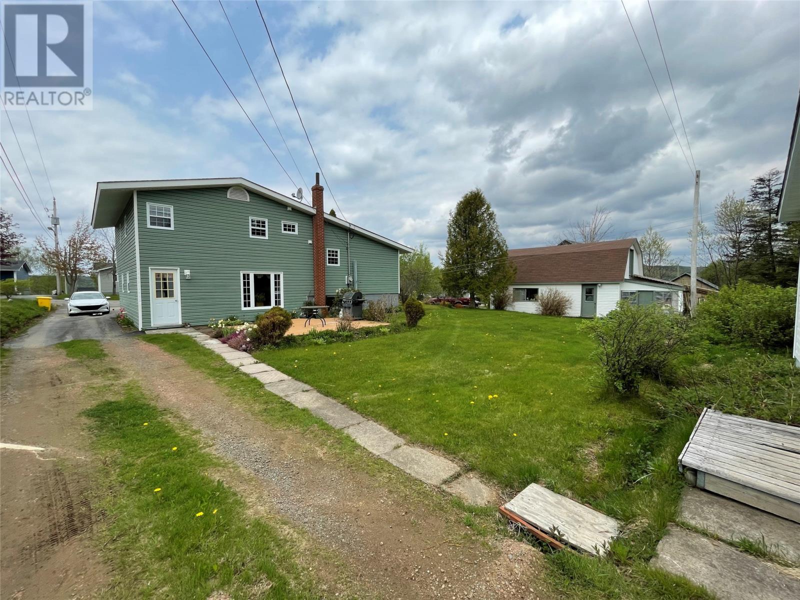 61 Forest Road Property Photo 5