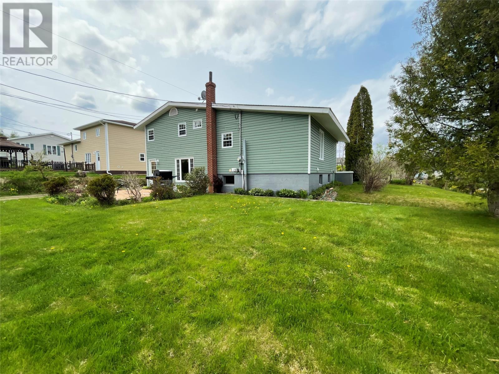 61 Forest Road Property Photo 8