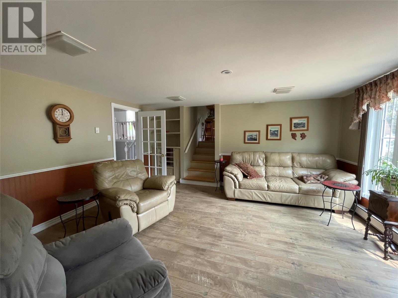 61 Forest Road Property Photo 33