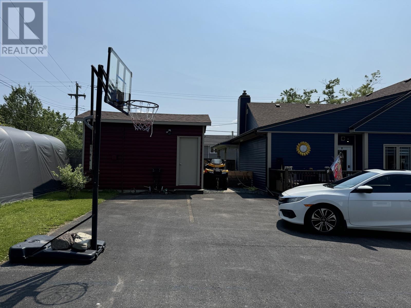 98 Sullivan Avenue Property Photo 32