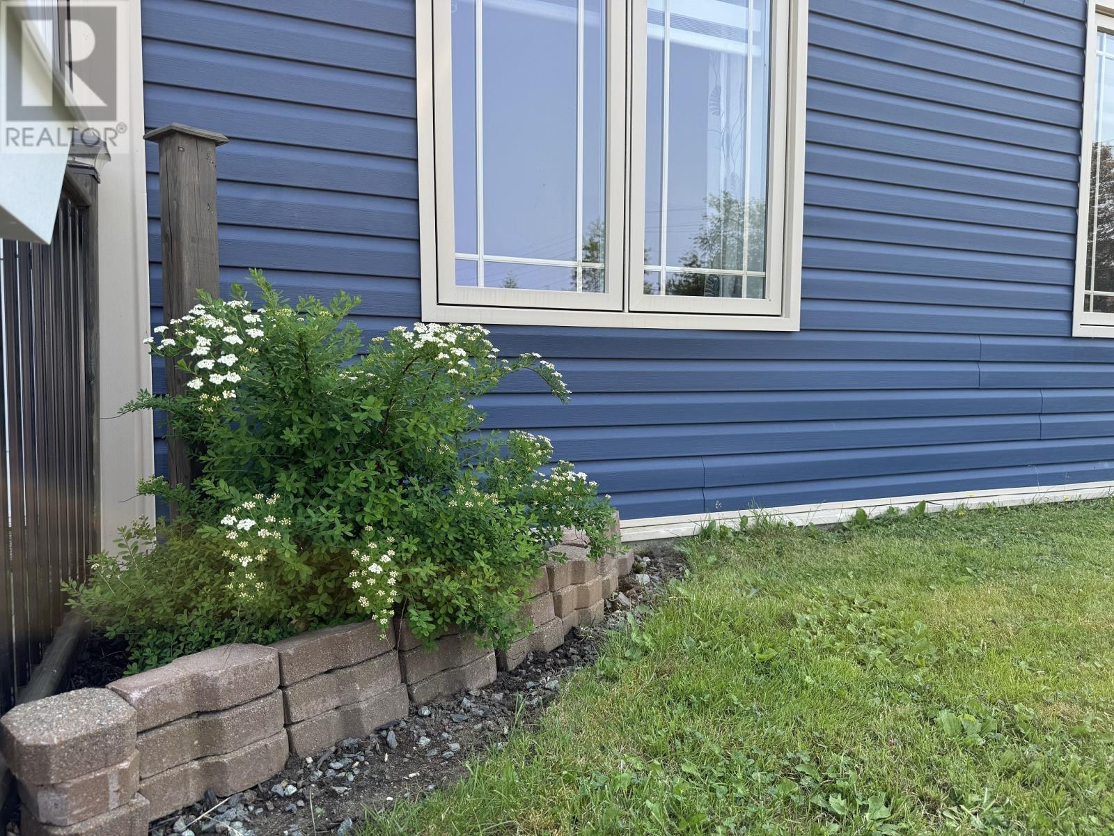 98 Sullivan Avenue Property Photo 35
