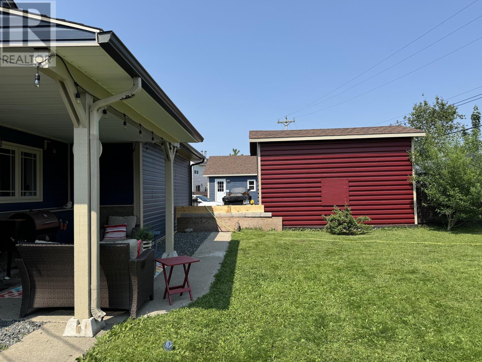98 Sullivan Avenue Property Photo 38