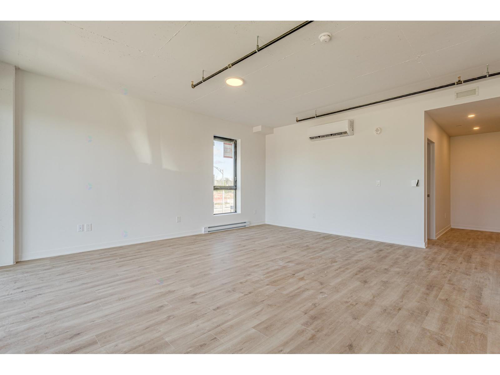 625 Rue Chicoine, #207 Property Photo 6