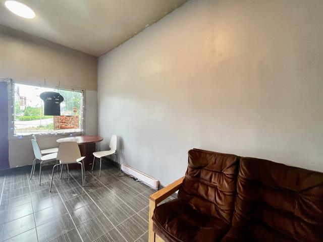143 Rue Victoria Property Photo 6