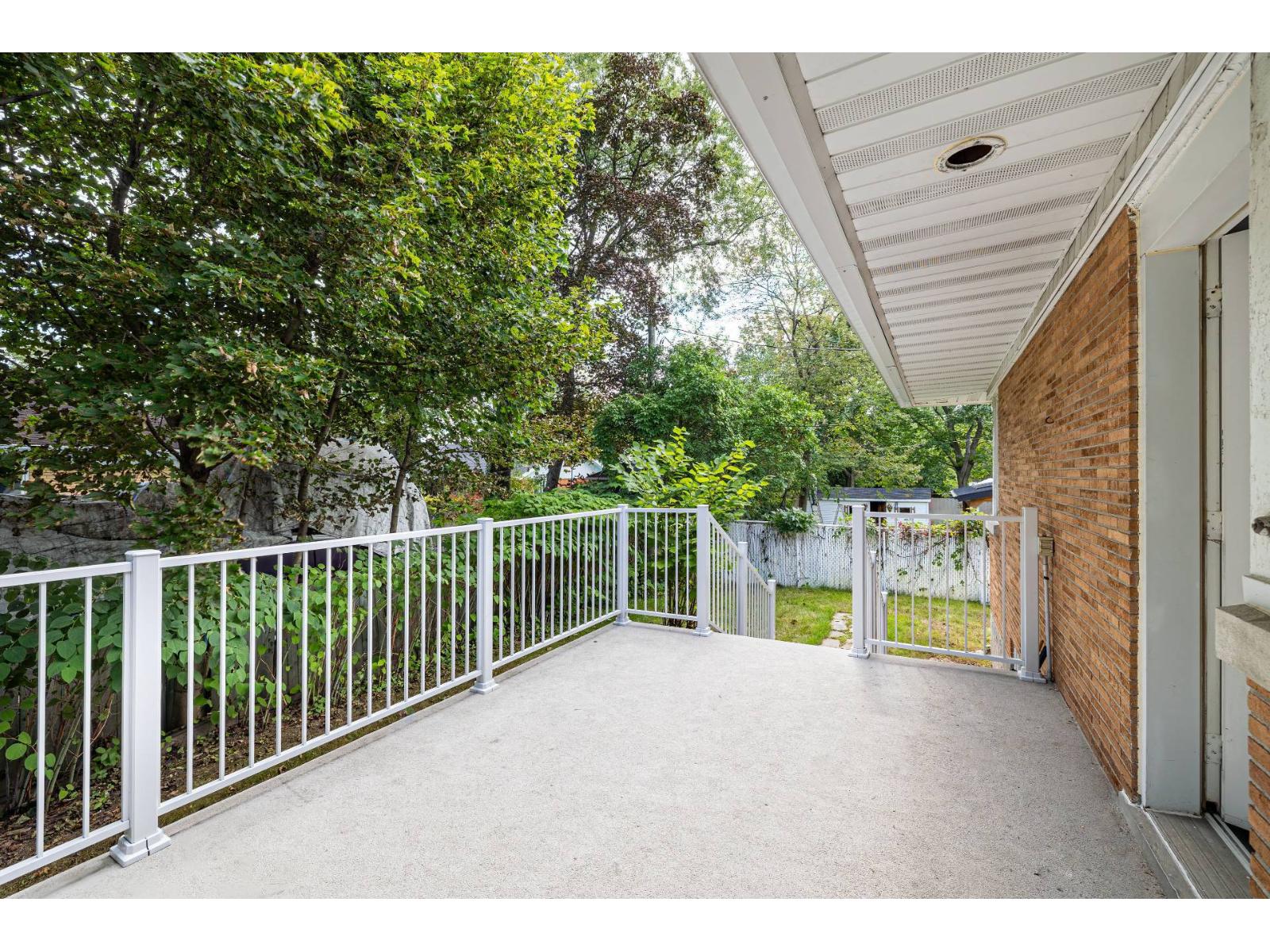 1205 Av. Des Gouverneurs Property Photo 57