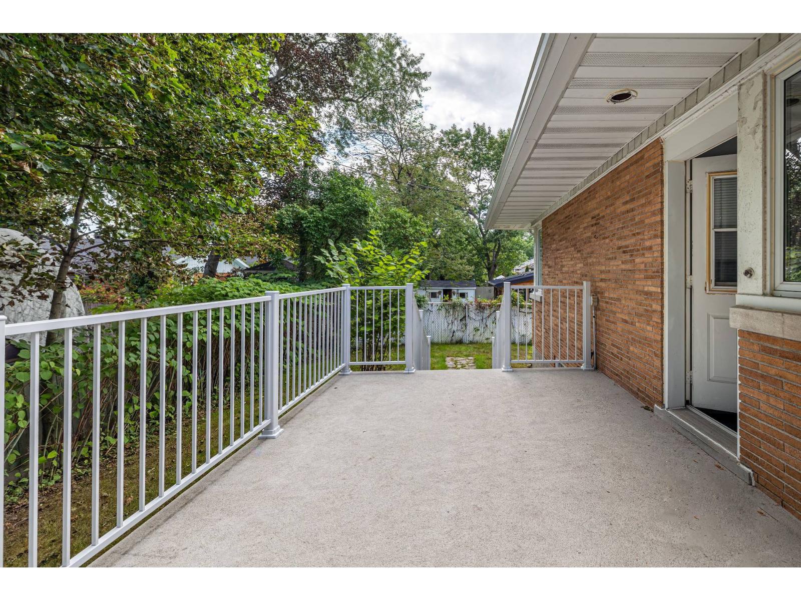 1205 Av. Des Gouverneurs Property Photo 58