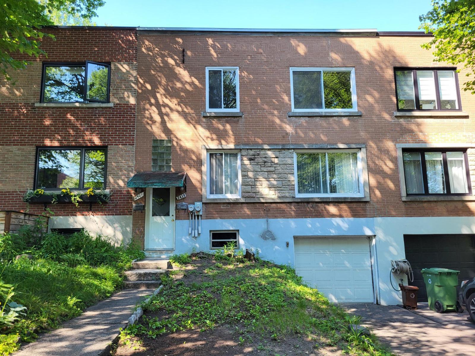 2419-2421 Av. West Hill Photo de la propriété 1