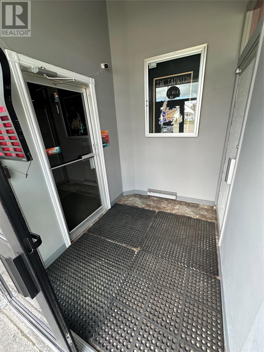 103 Lincoln Road Property Photo 4