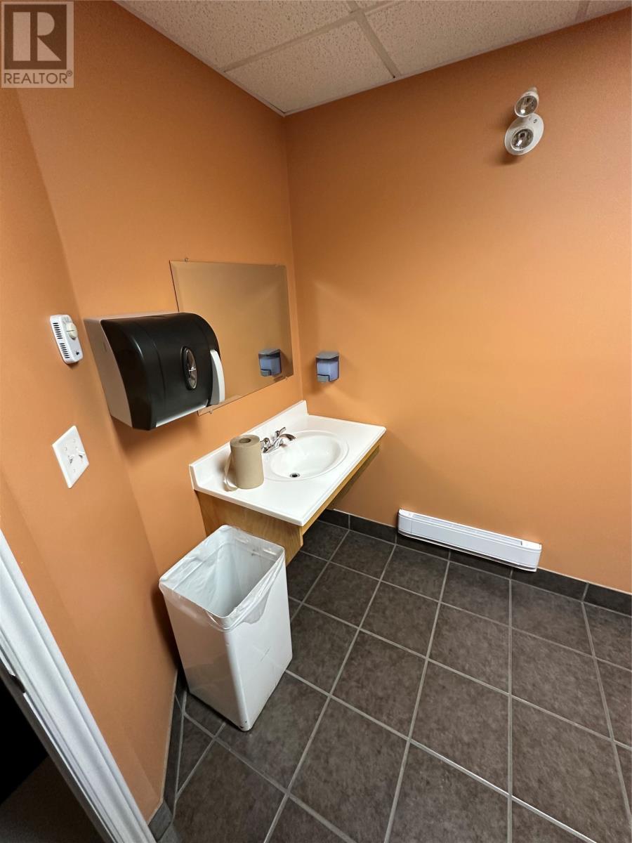 103 Lincoln Road Property Photo 25