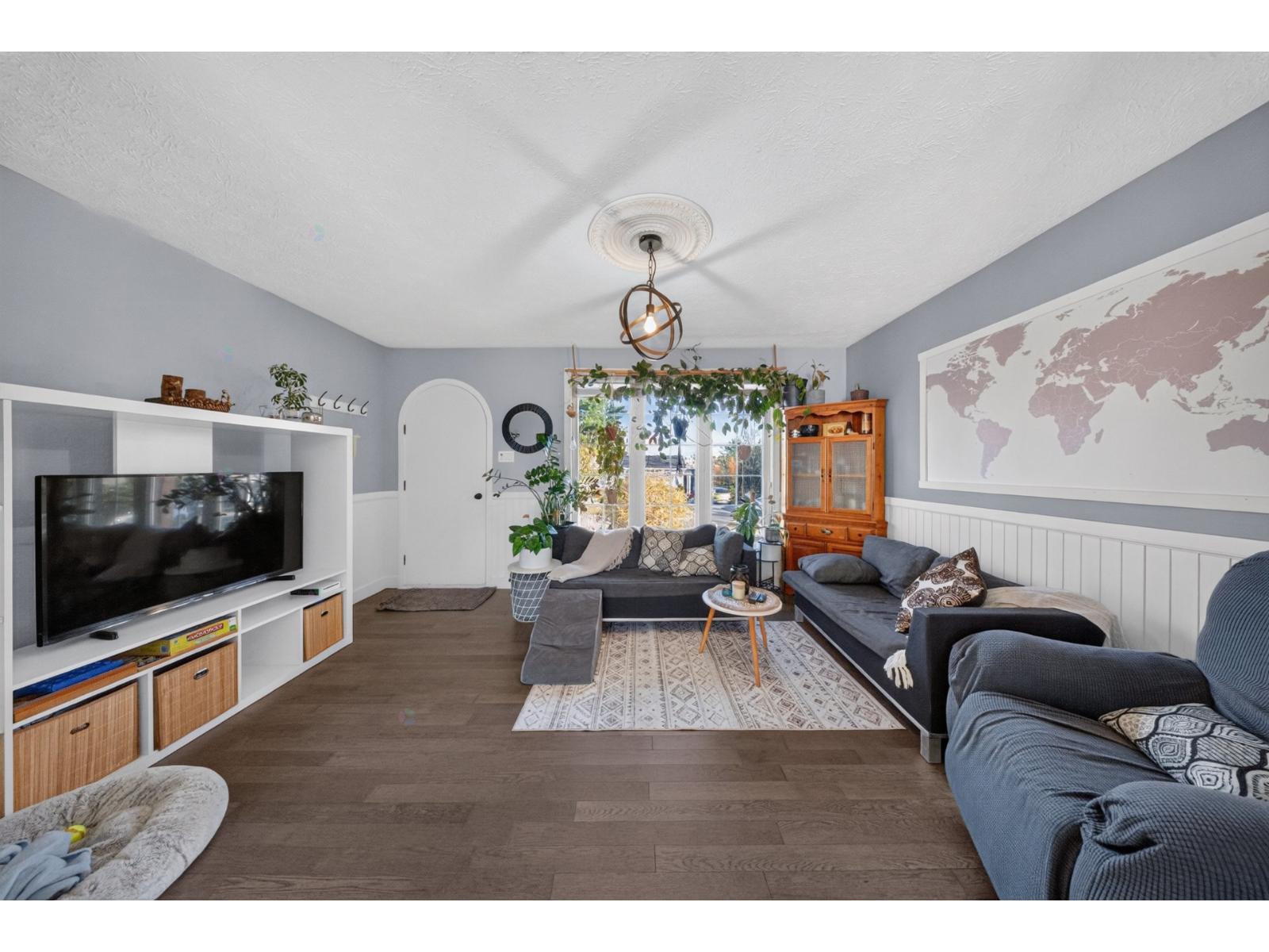 1398 Rue Labelle Property Photo 4