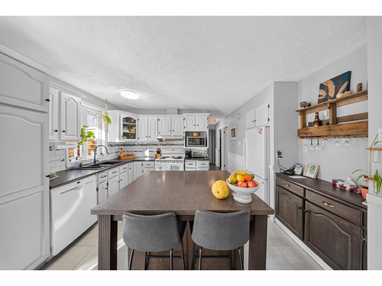 1398 Rue Labelle Property Photo 10