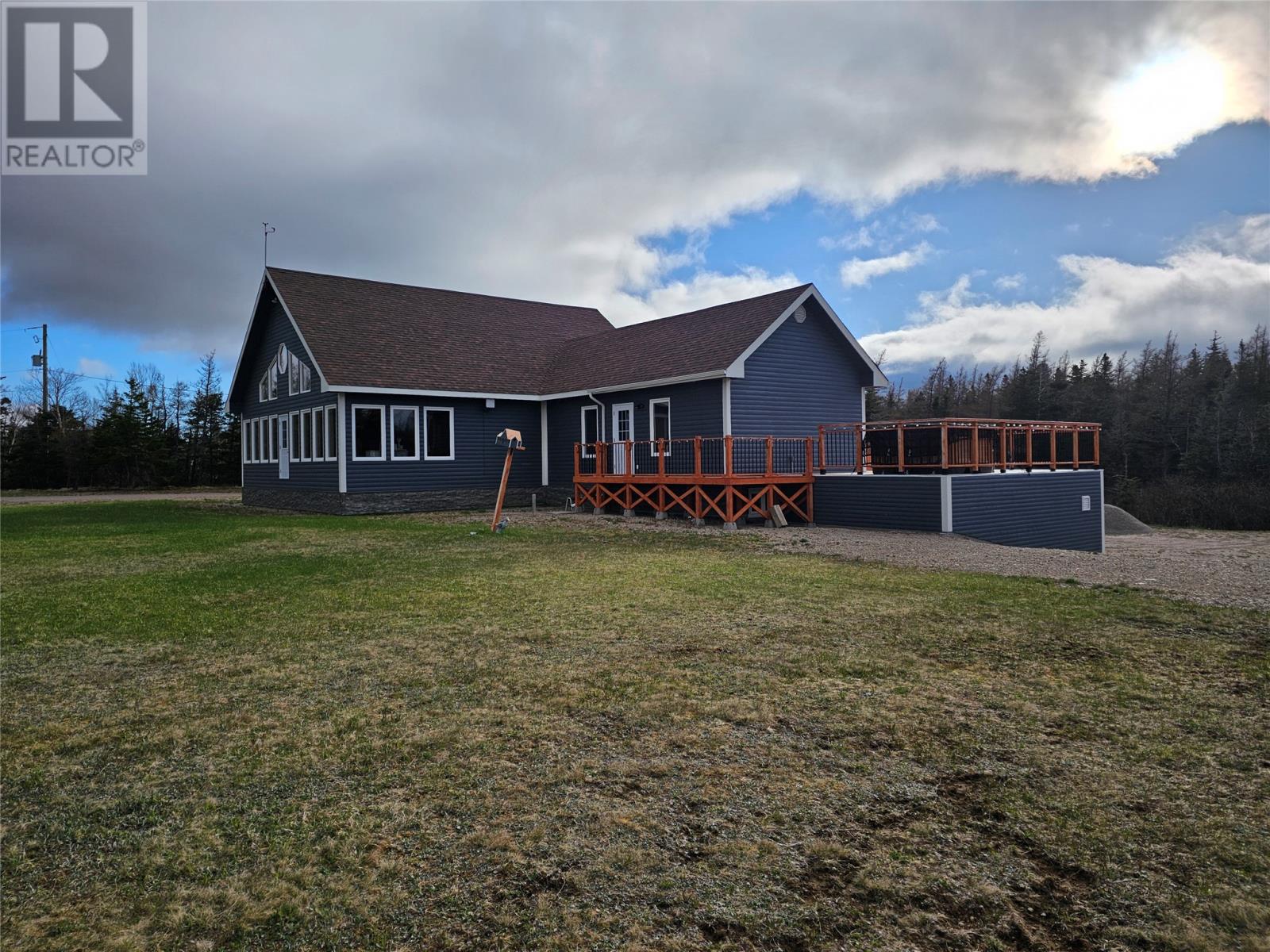 1121 Trans Canada Highway Property Photo 5