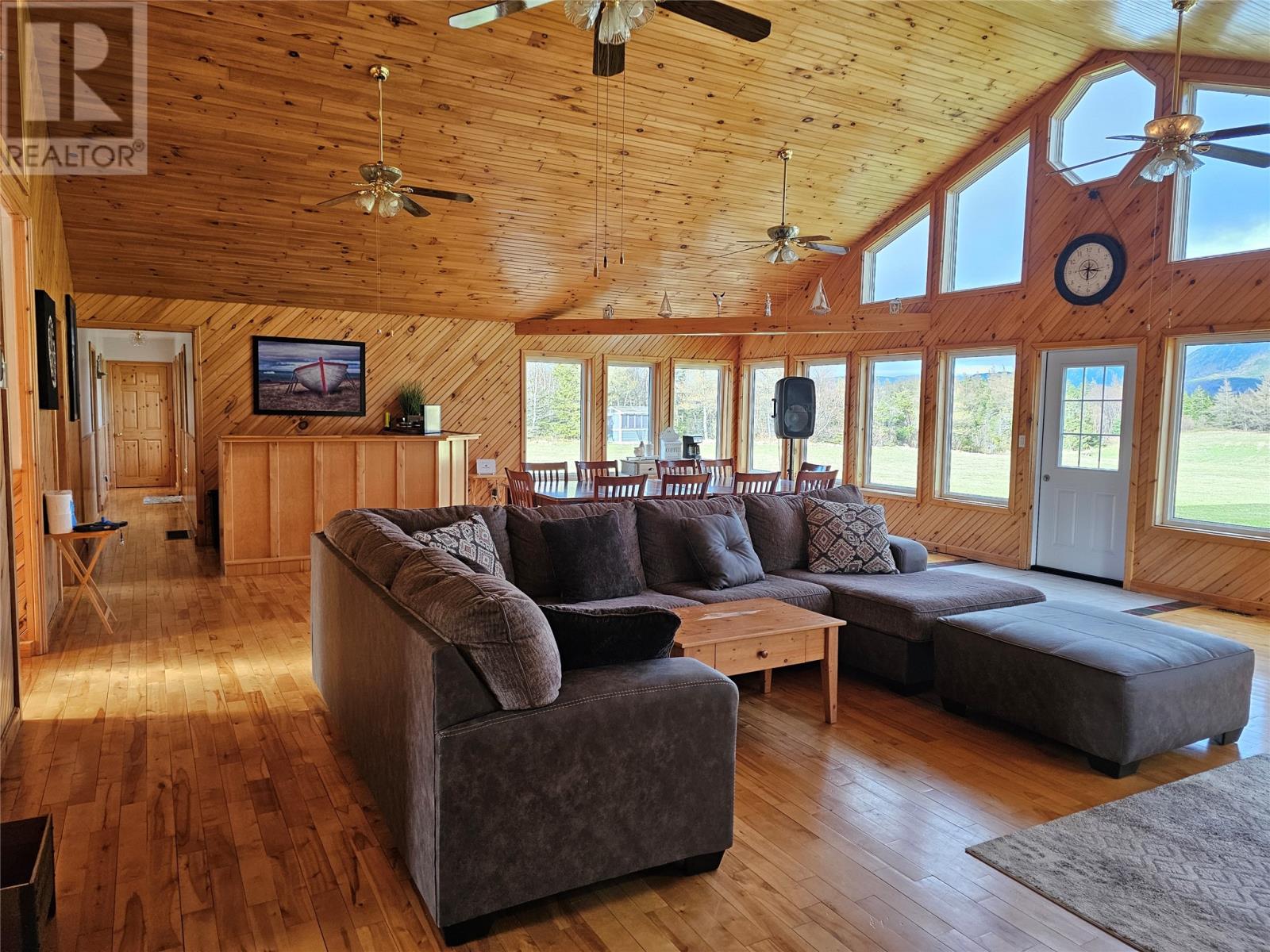 1121 Trans Canada Highway Property Photo 12