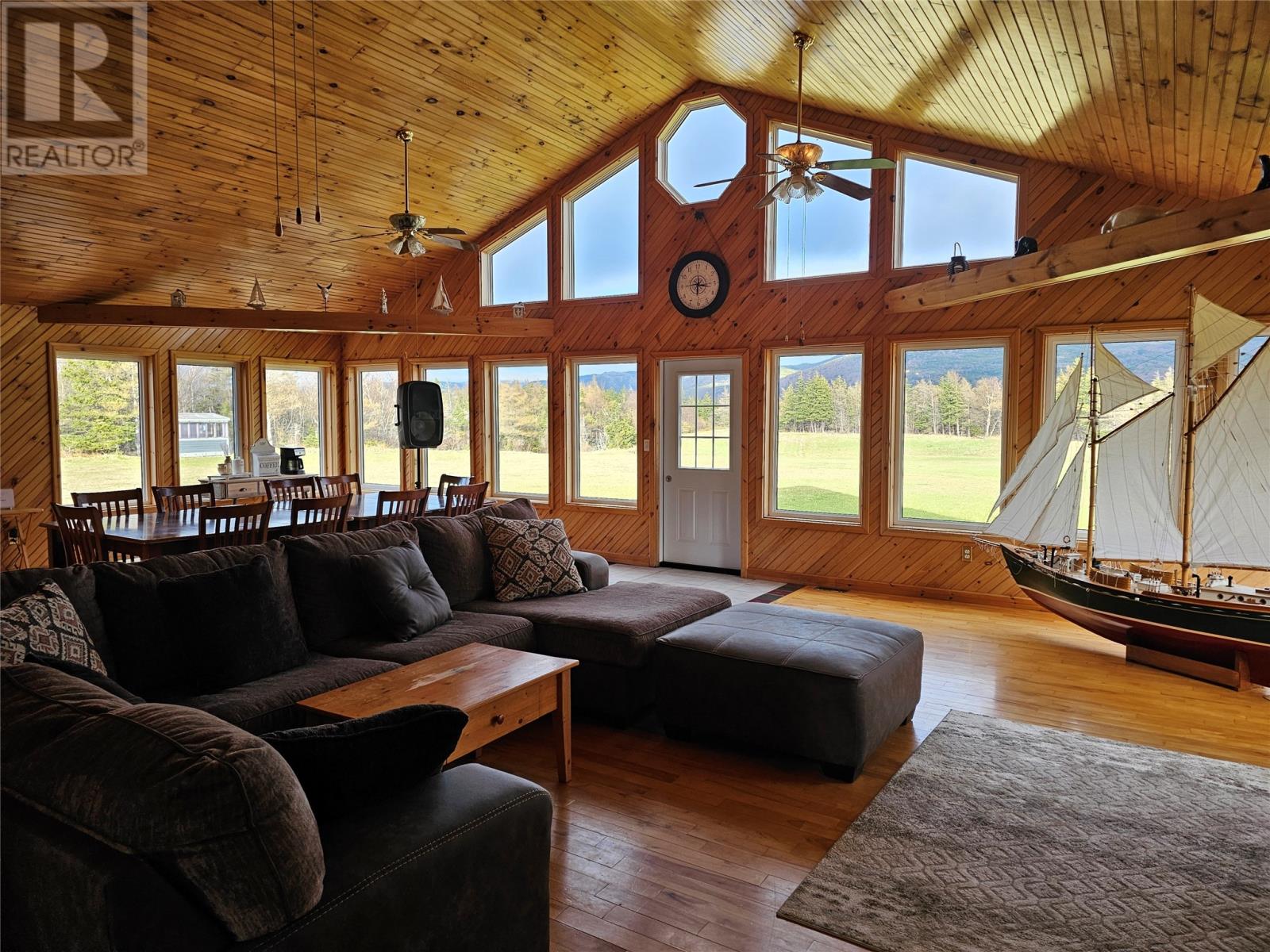 1121 Trans Canada Highway Property Photo 13