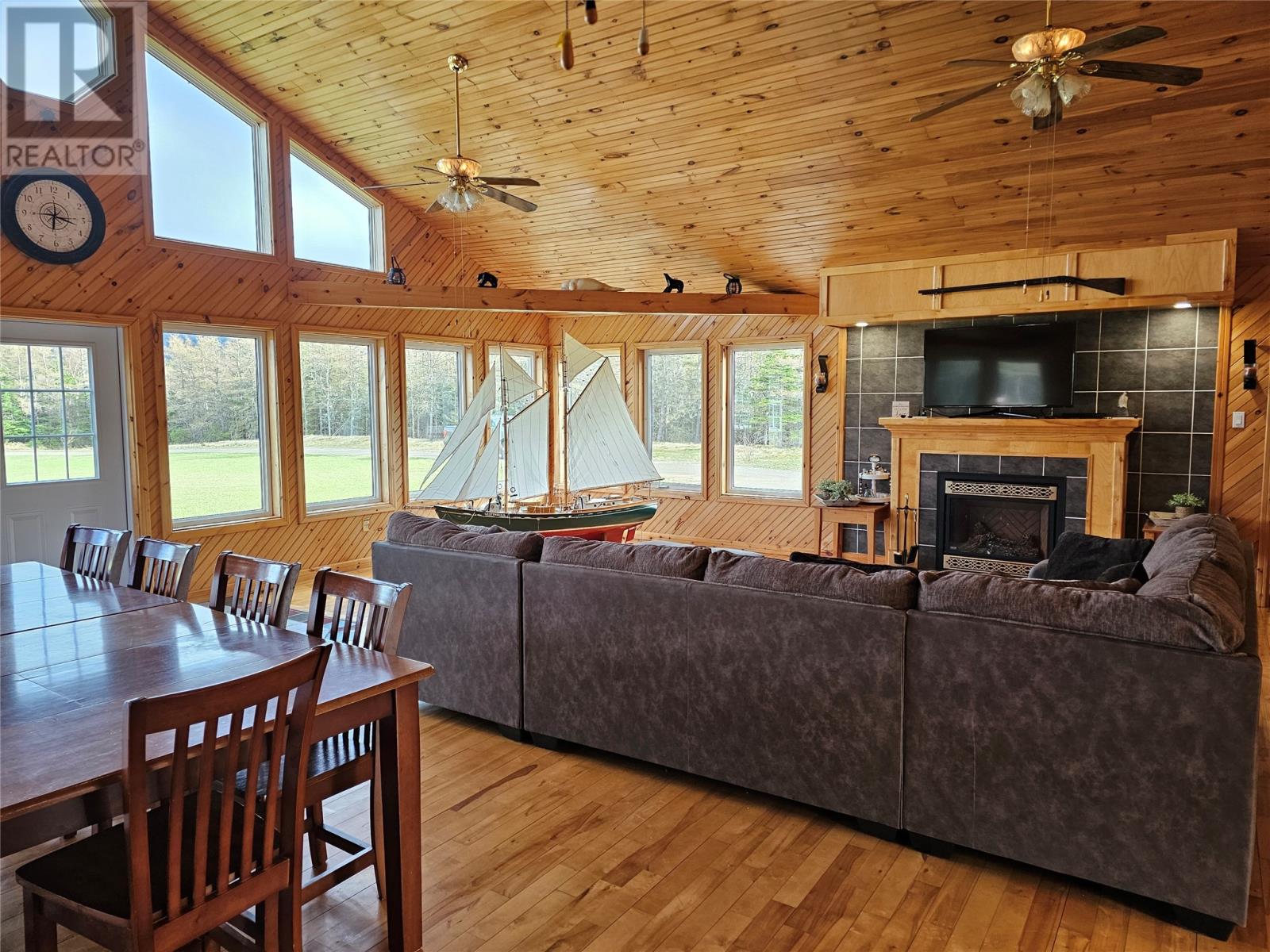 1121 Trans Canada Highway Property Photo 14