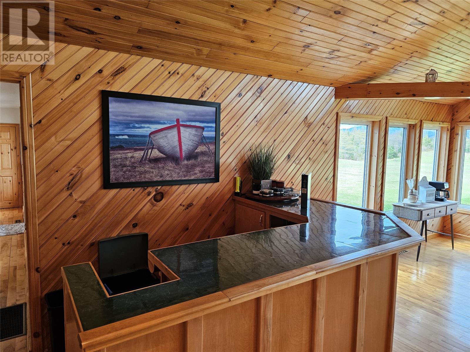 1121 Trans Canada Highway Property Photo 15