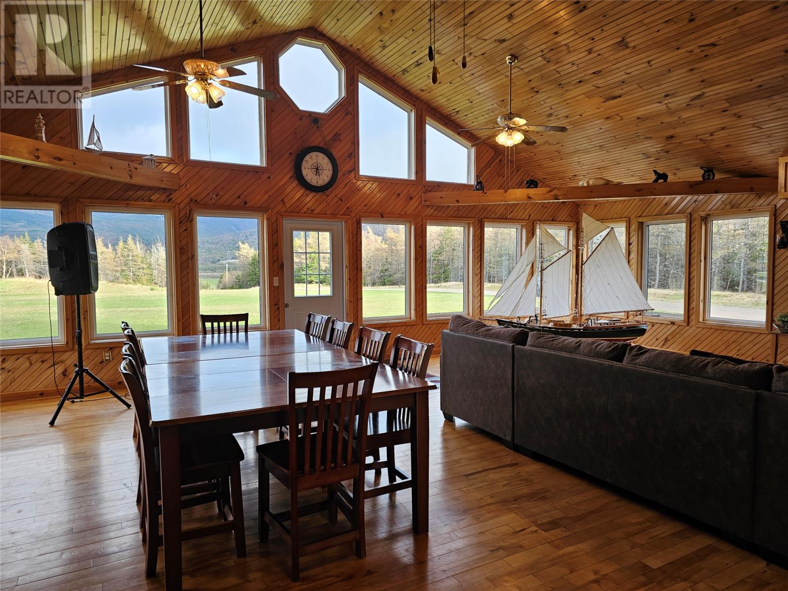 1121 Trans Canada Highway Property Photo 20
