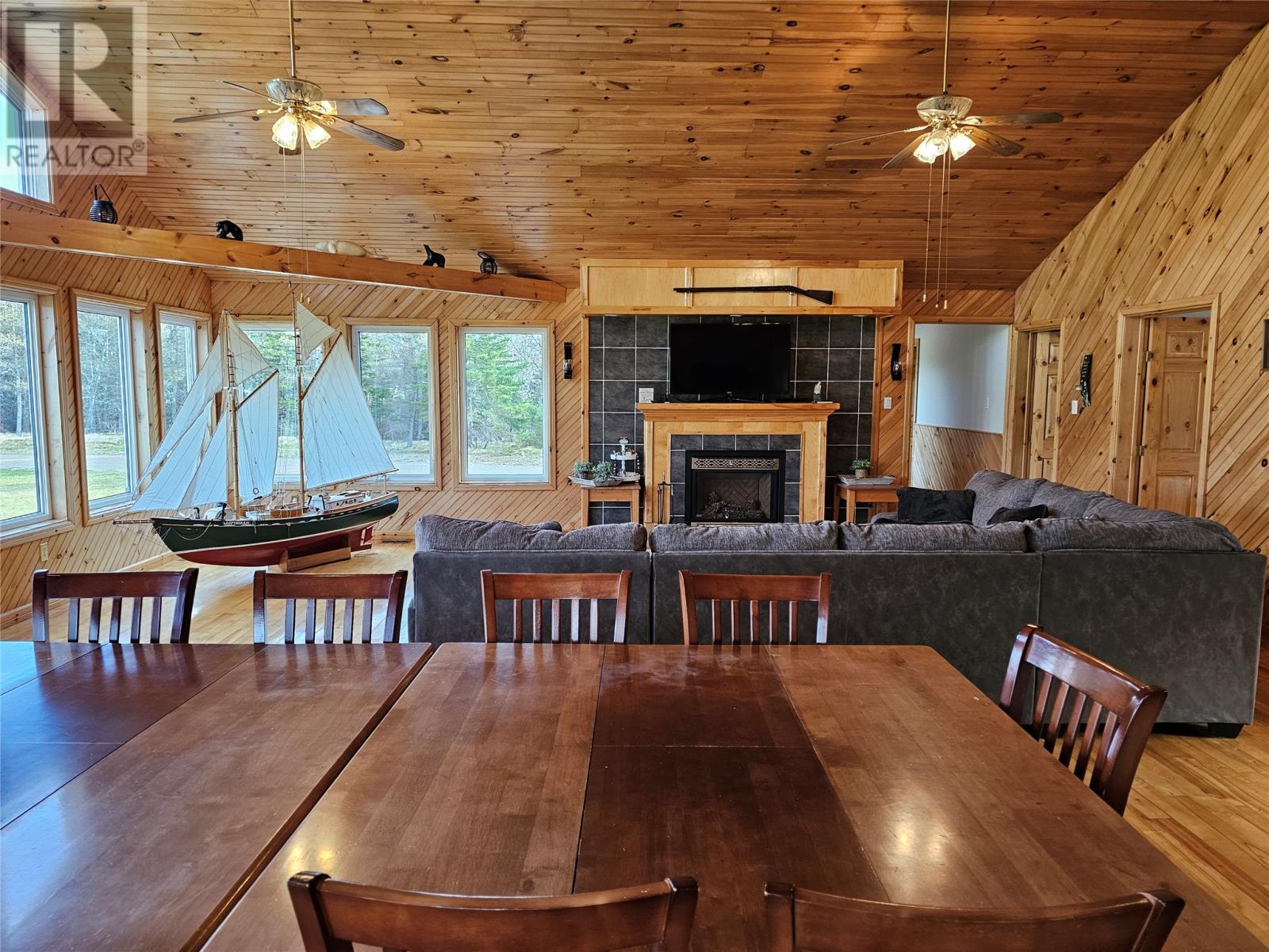 1121 Trans Canada Highway Property Photo 23