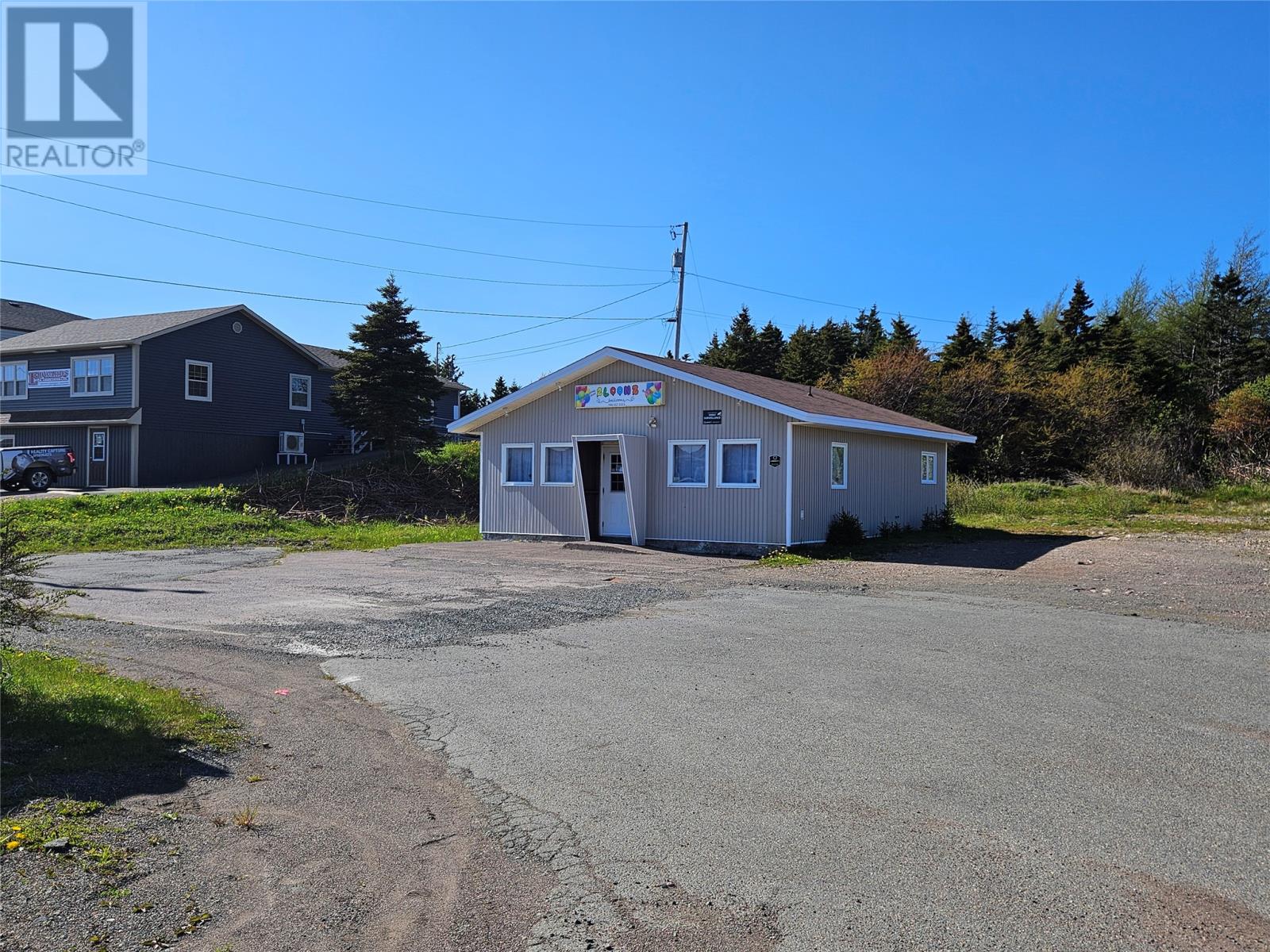 230 Ville Marie Drive Property Photo 4