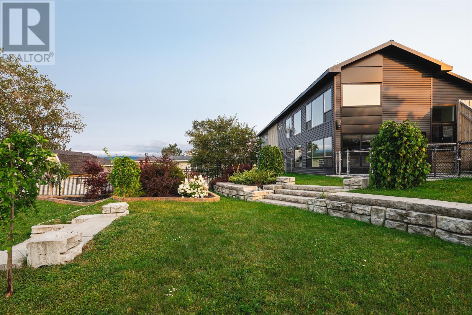 14 Aspen Road Property Photo 3
