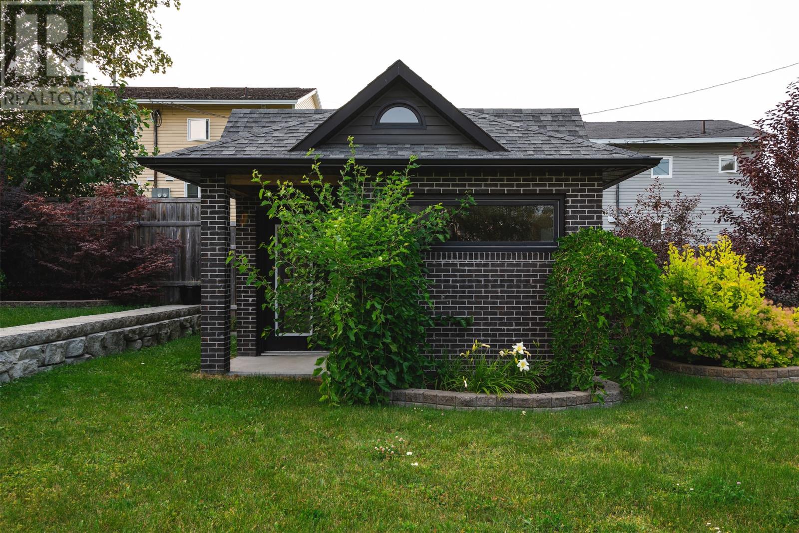 14 Aspen Road Property Photo 5
