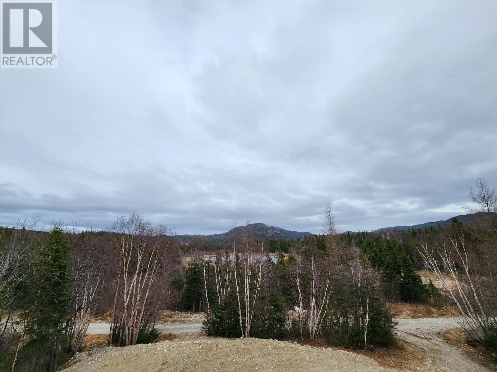 4 Paths End Road Property Photo 9