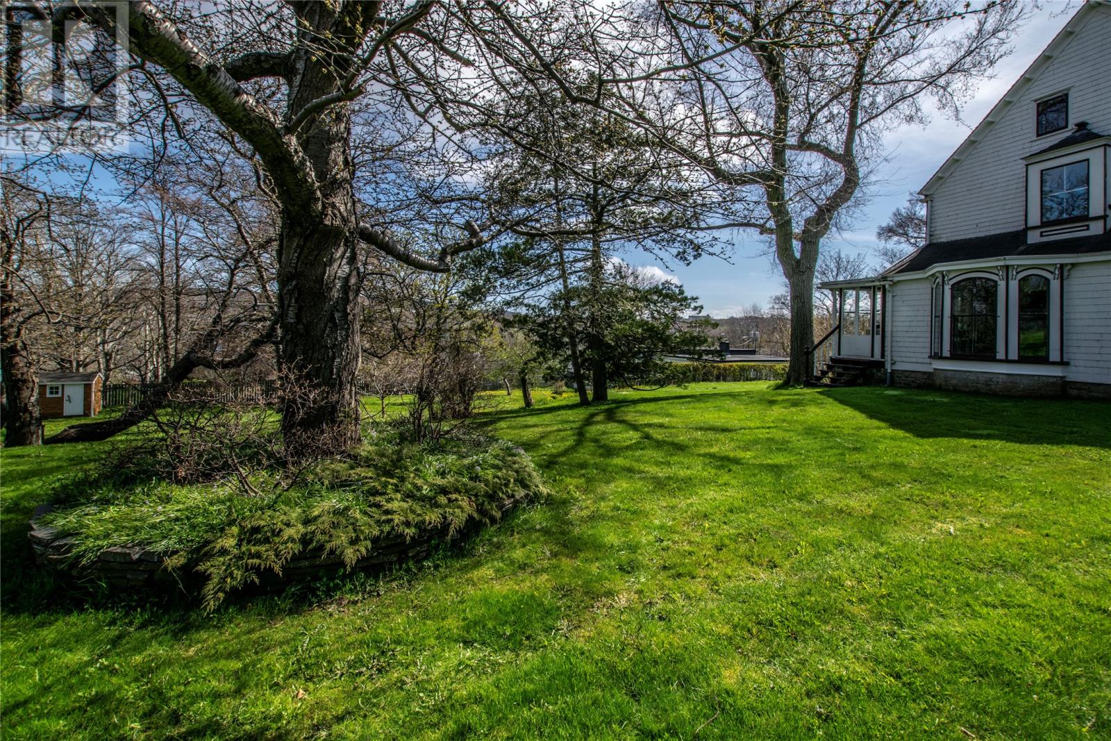 14 Kennas Hill Property Photo 8