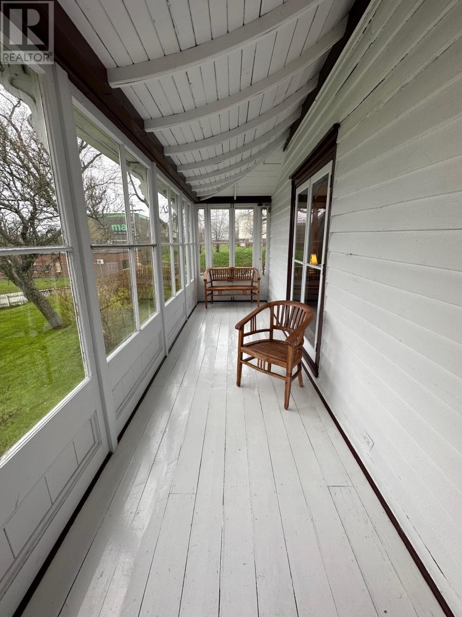 14 Kennas Hill Property Photo 48