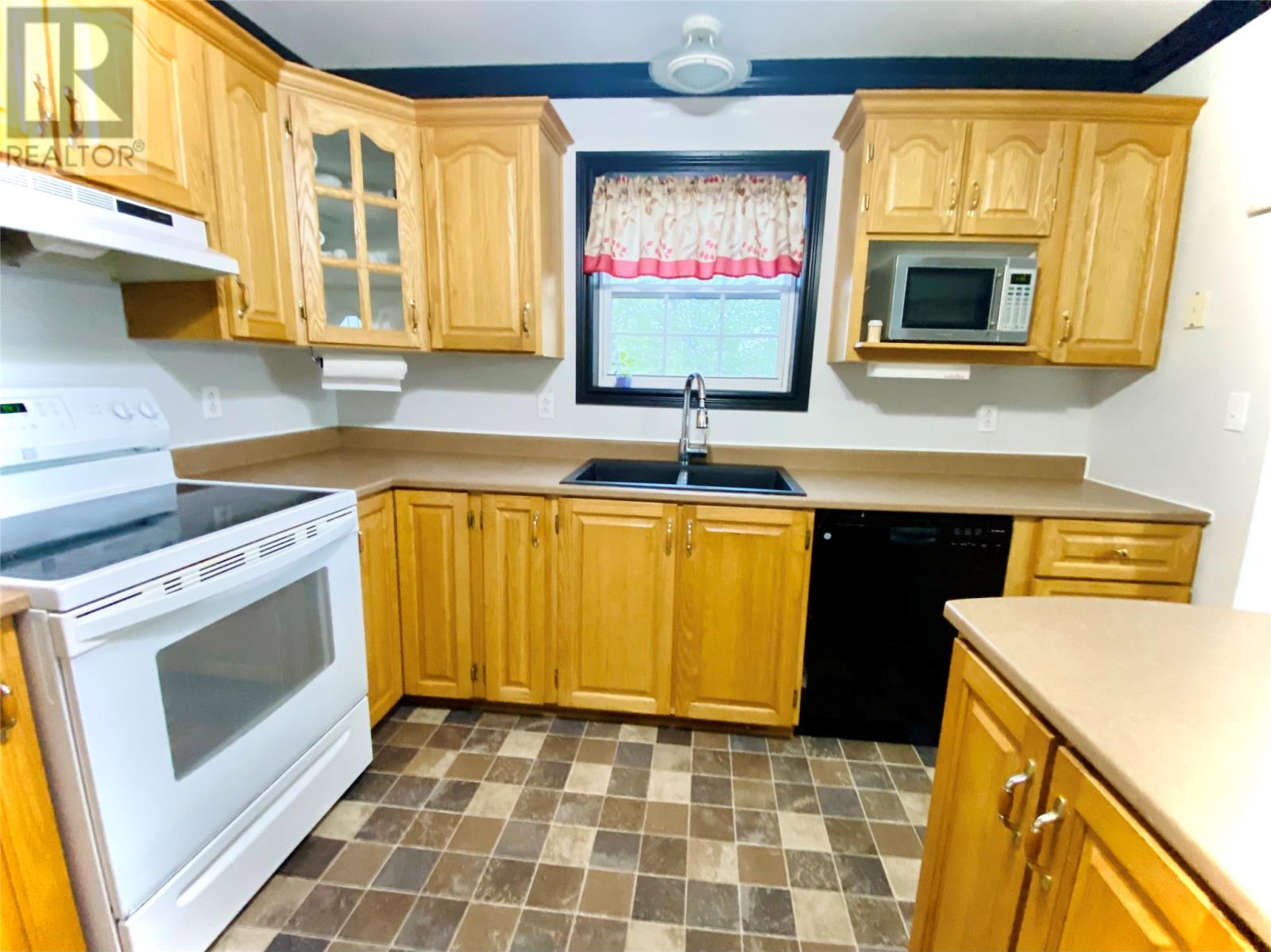 23 Jacqueline Avenue Property Photo 21