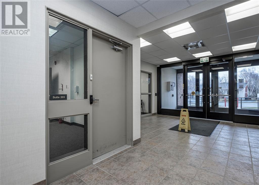 136 Crosbie Road Unit#403 Property Photo 6