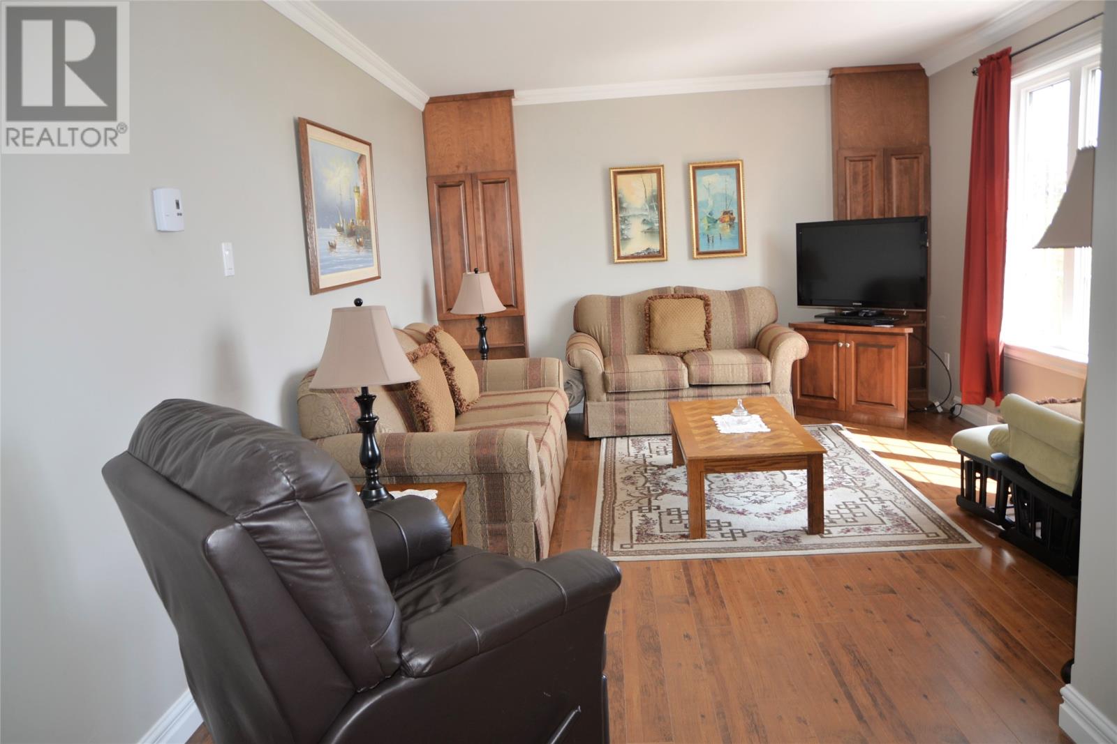 36 Goose Bay Drive Property Photo 4