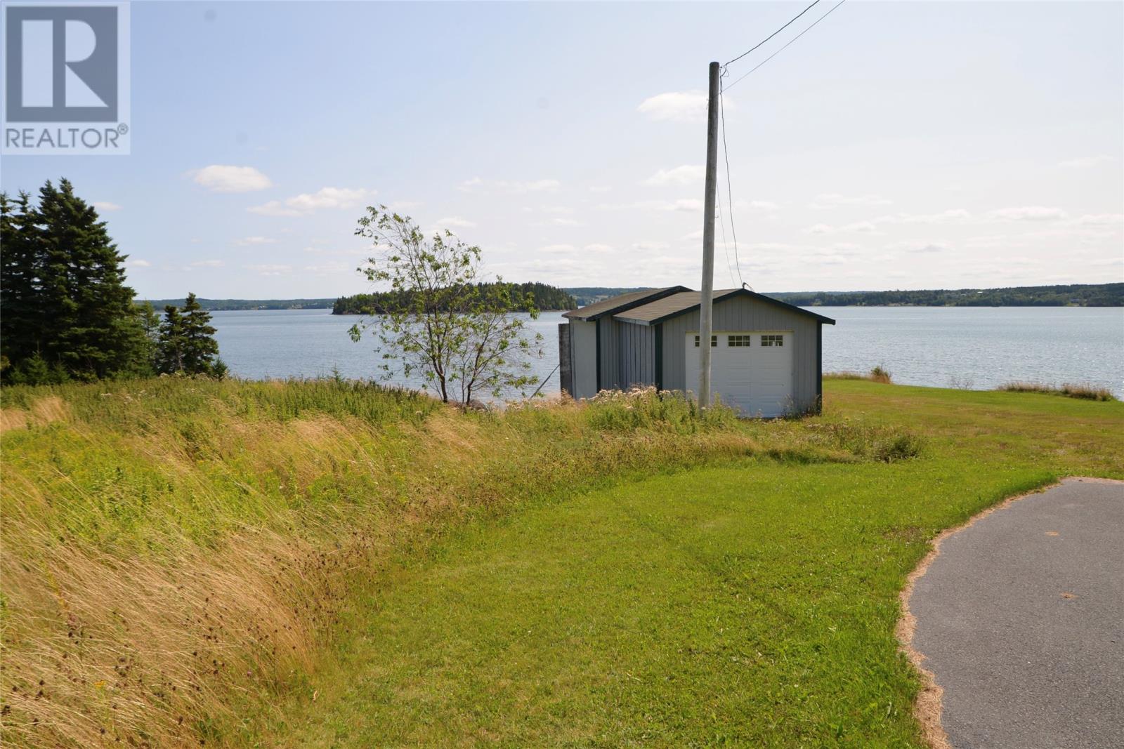 36 Goose Bay Drive Property Photo 13