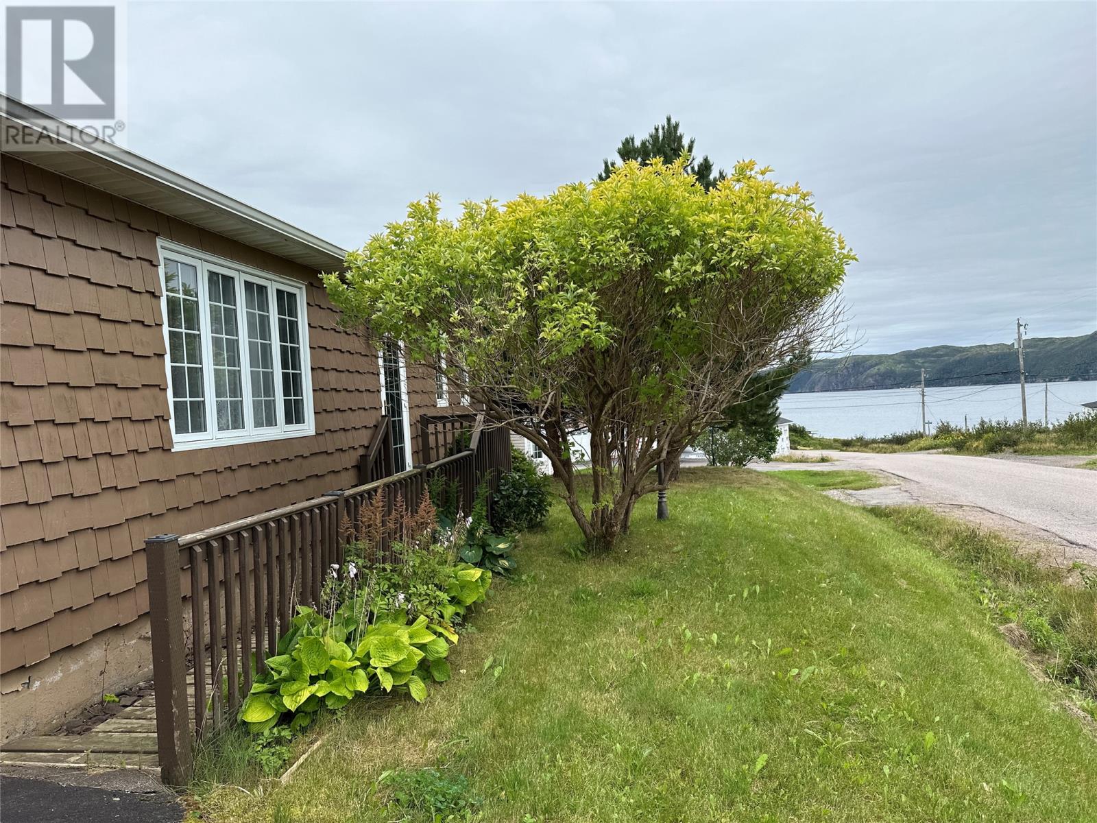 642 Main Drive Property Photo 6