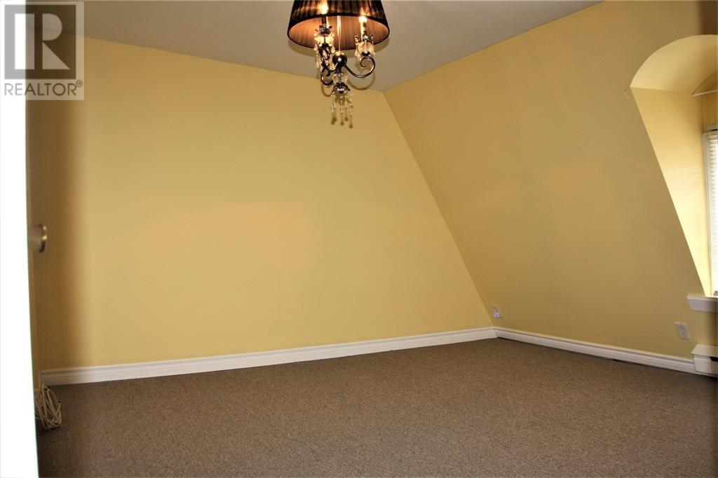 76 Patrick Street Property Photo 9