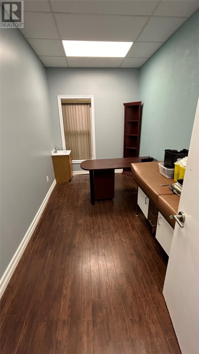 1 Washington Drive Property Photo 10