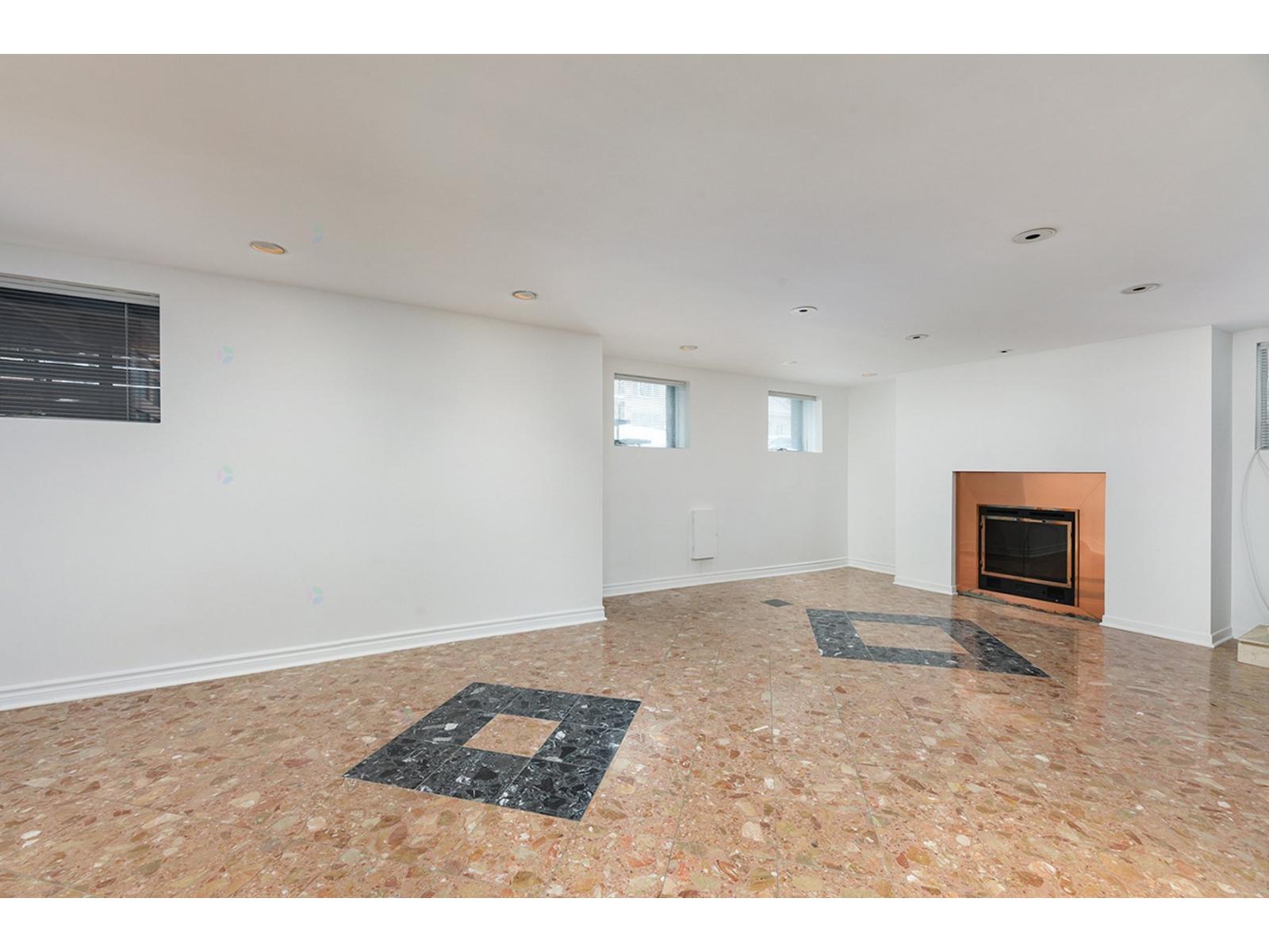 4366b Av. Marcil Property Photo 4