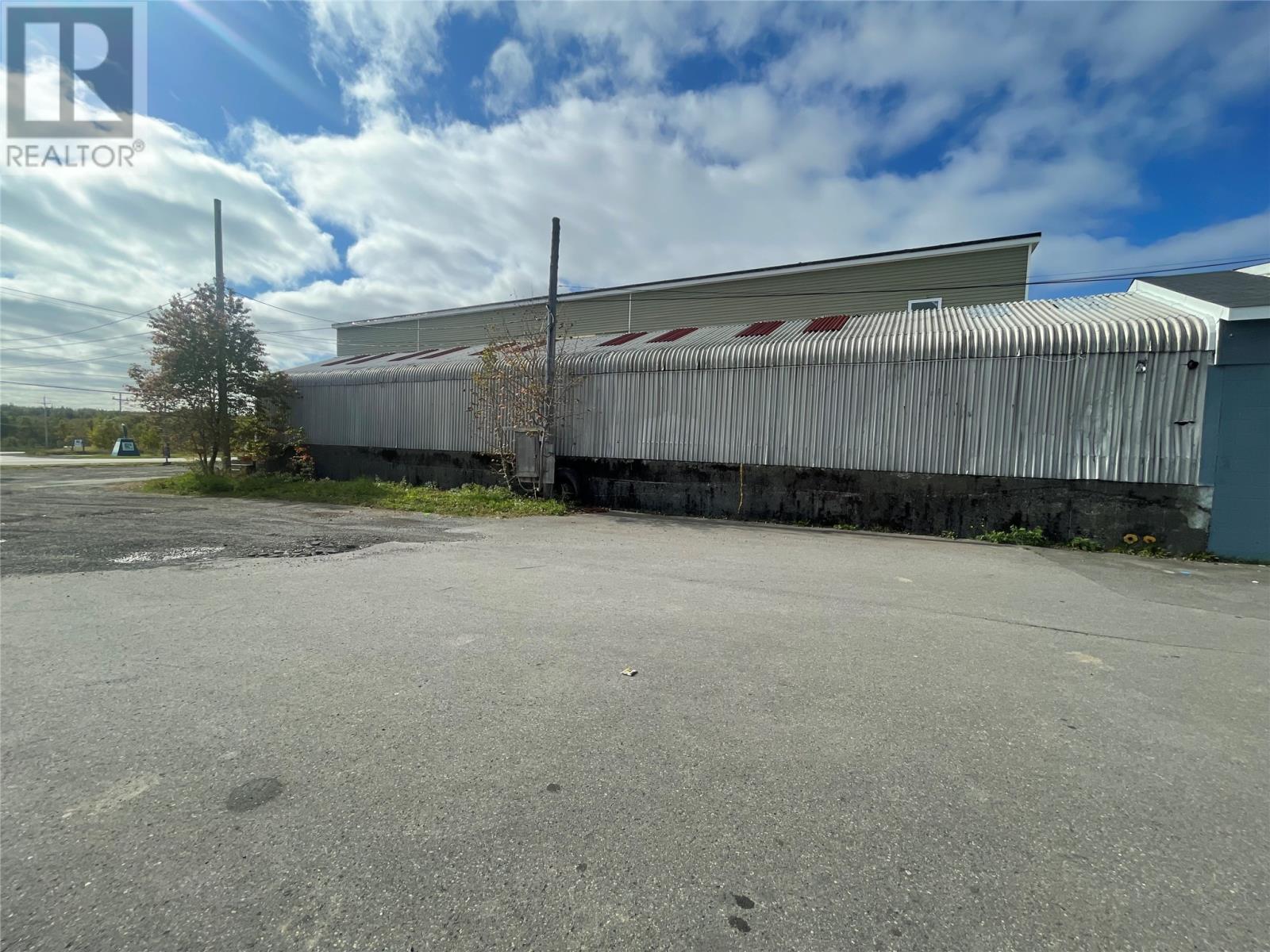 12a High Street Property Photo 4