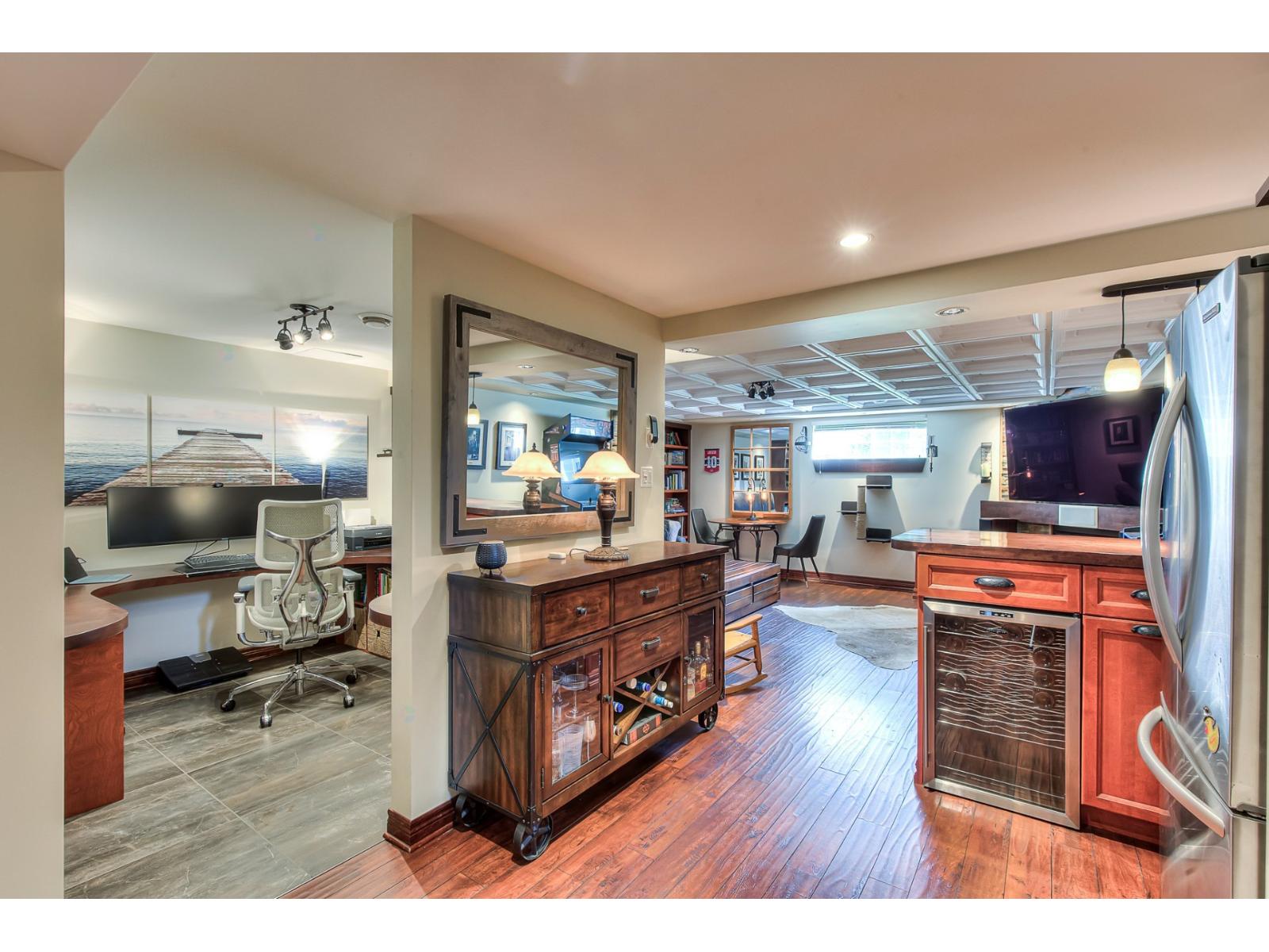 14 Rue St-louis Property Photo 24