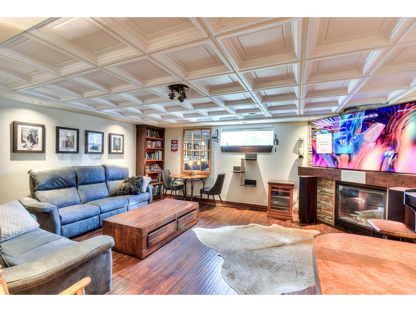 14 Rue St-louis Property Photo 25