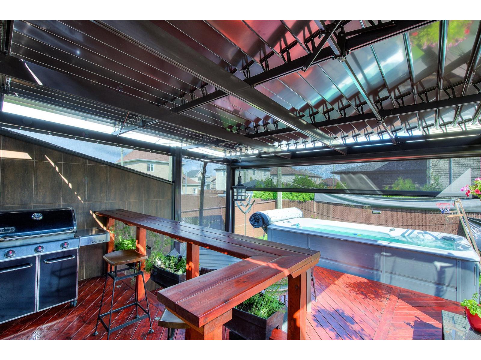 14 Rue St-louis Property Photo 33