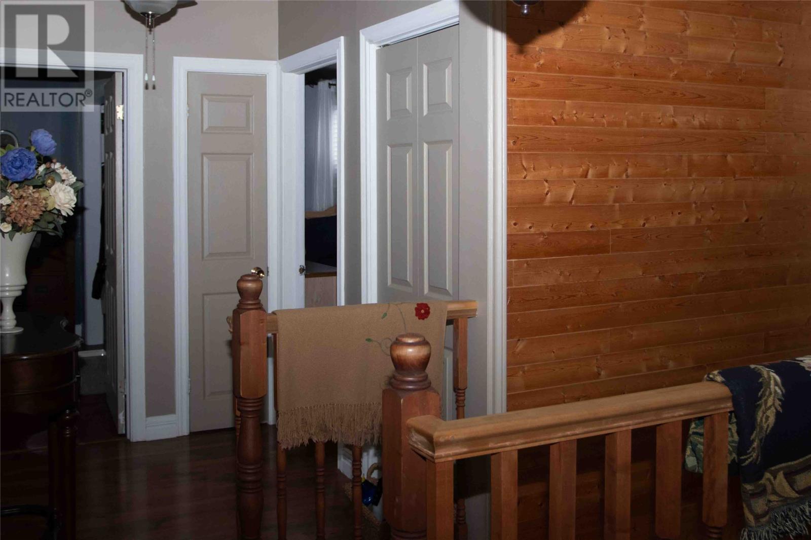 253 John Cabot Drive Property Photo 12