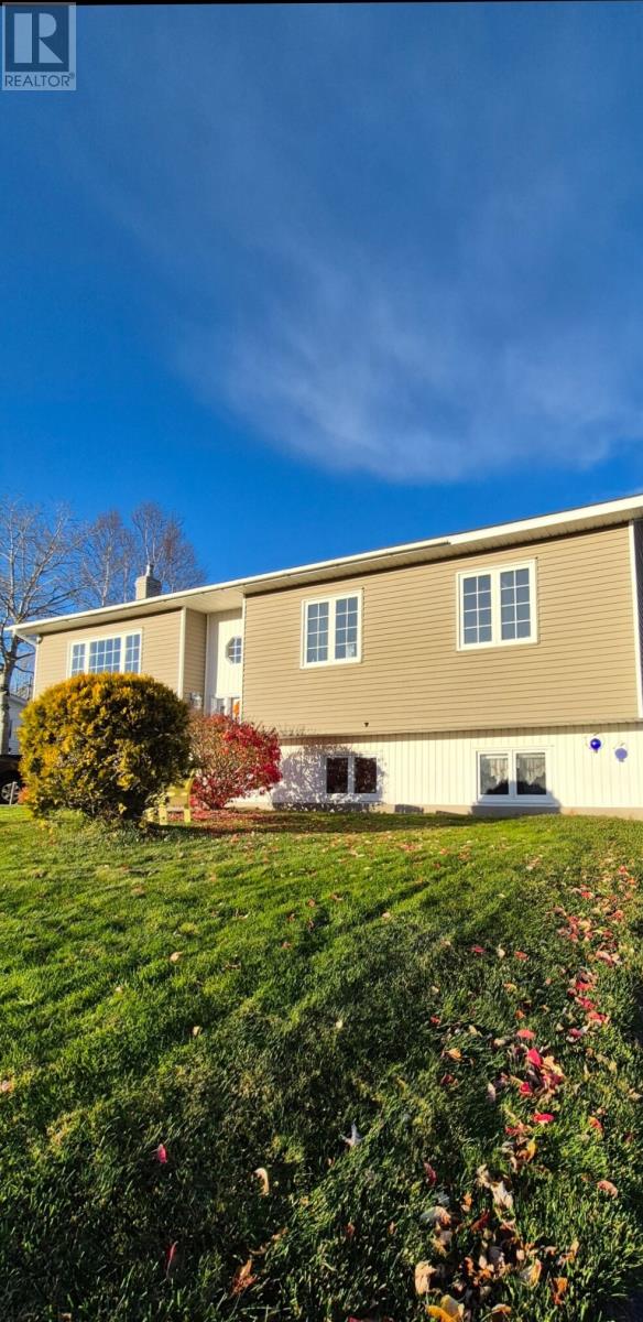 87 Smallwood Drive Property Photo 4