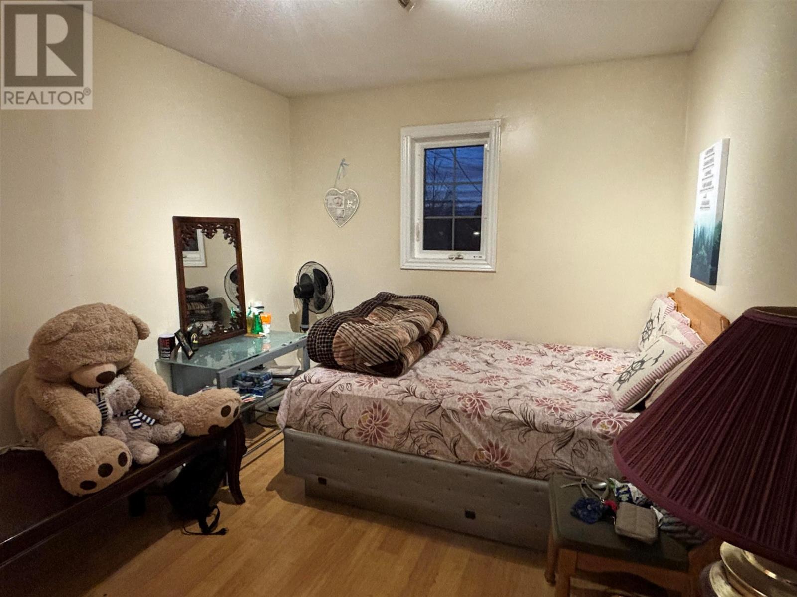 25 Mesher Street Property Photo 12