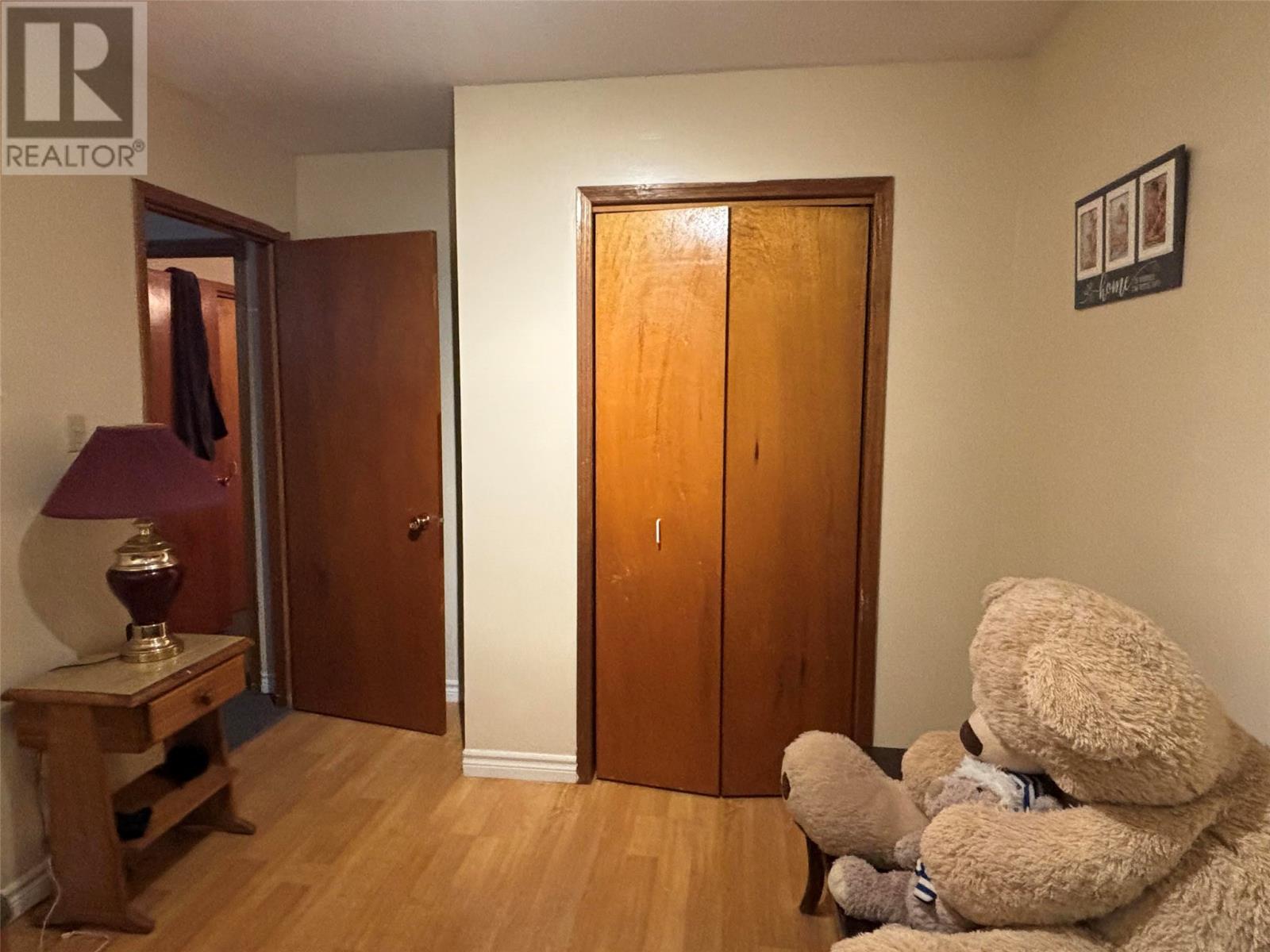 25 Mesher Street Property Photo 13